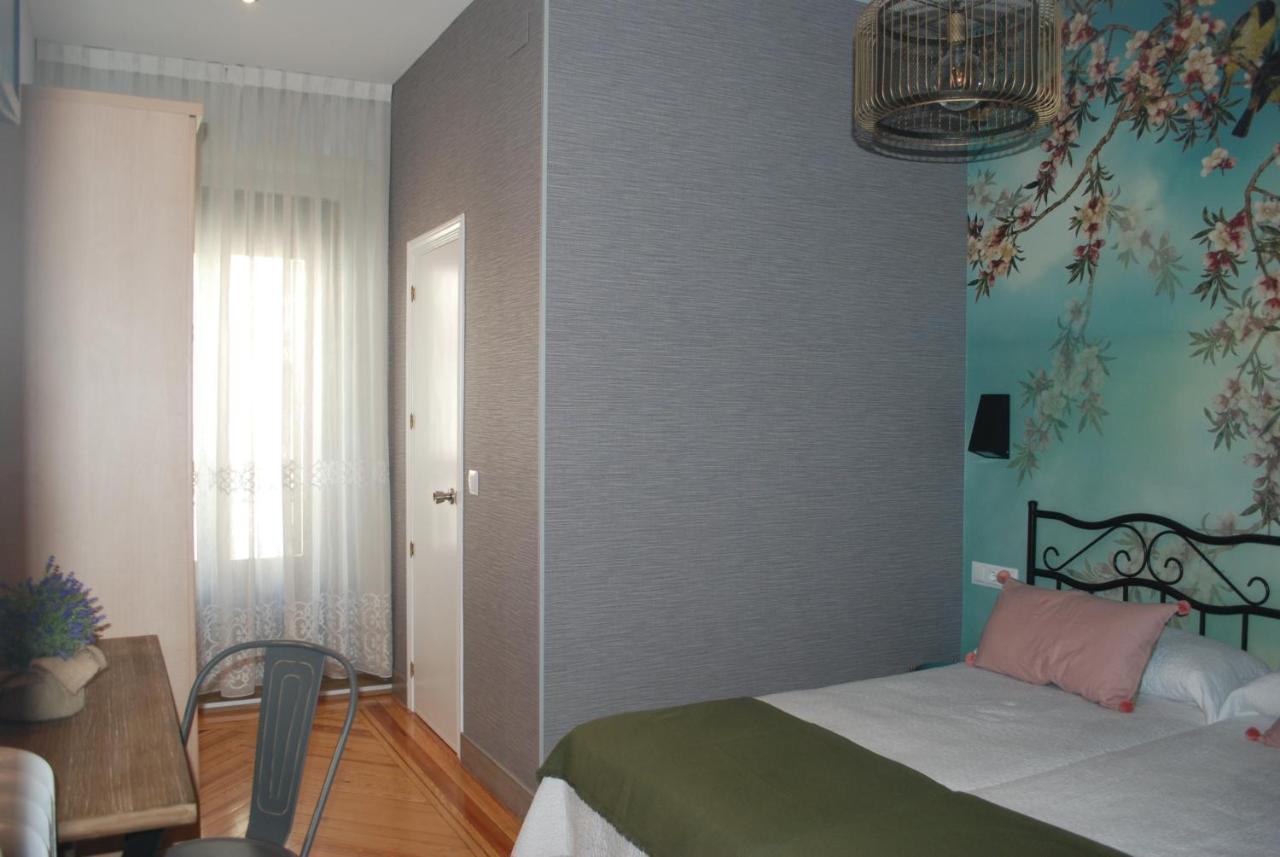 Hostal Avenida Madrid Exterior photo